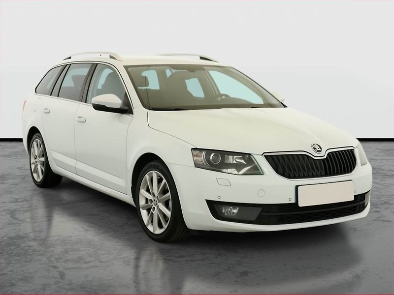 Škoda Octavia (2015) Style 2.0 TDI, Navi, Xenony - fotka 1 z 19