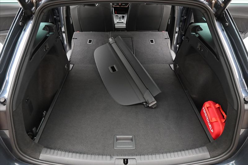 Cupra Leon 2,0 TDI 110 kW DSG Sportstoure - fotka 11 z 33