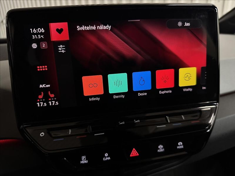 Volkswagen ID.3 150kW 1ST PLUS PRO PERF. - fotka 25 z 42