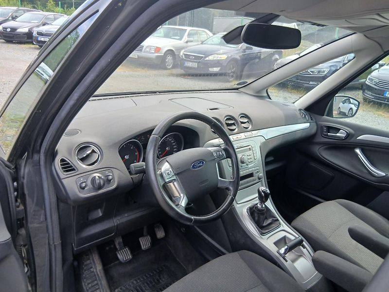 Ford Galaxy 2.0 TDCI, tažné, klima - fotka 19 z 35
