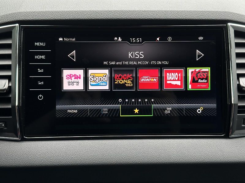 Škoda Karoq 2.0TDi DSG 4x4 150PS Matrix-LE - fotka 26 z 45