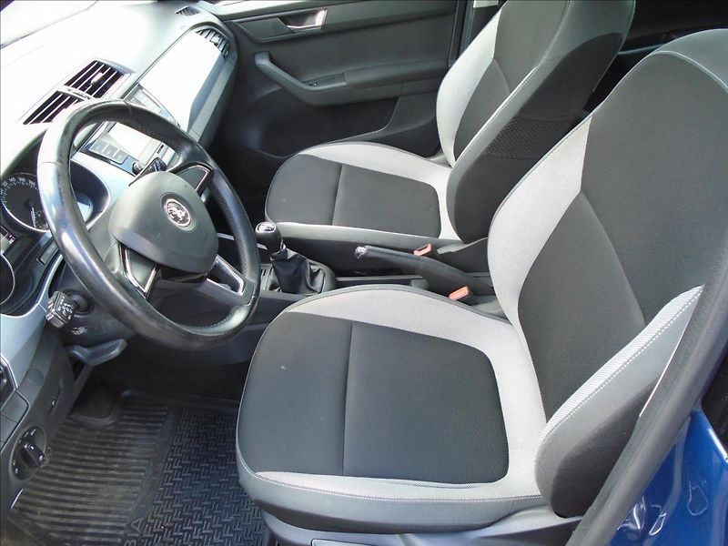 Škoda Fabia 1,0 - fotka 10 z 25