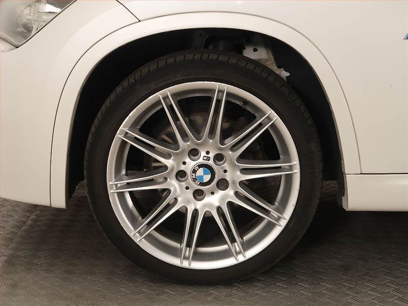 BMW X1 (2013) xDrive28i, 4X4, Automat - fotka 15 z 20