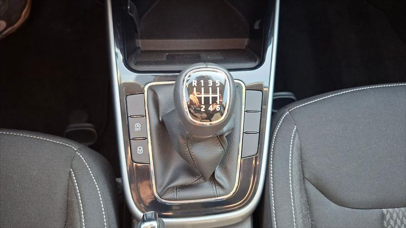Škoda Fabia 1,0 TSi 85 Kw Top SEL ČR DPH - fotka 15 z 22