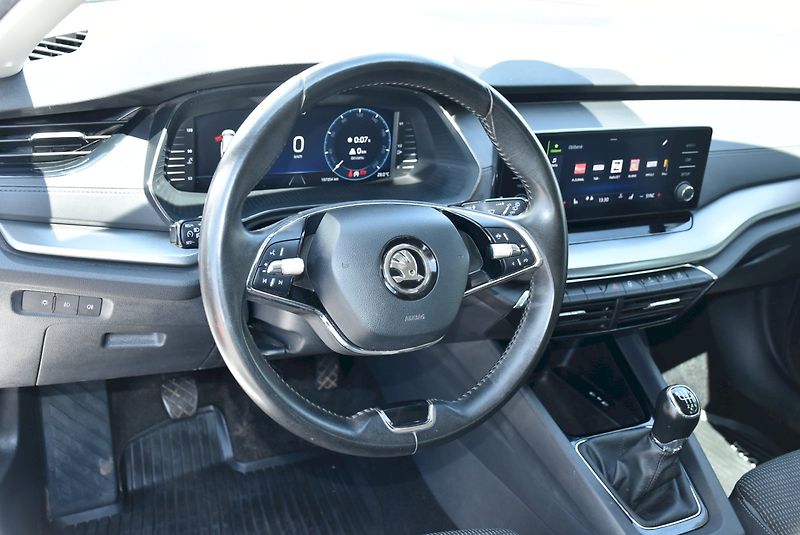 Škoda Octavia (2022) Ambition 1.5 TSI 110 kW - fotka 15 z 31
