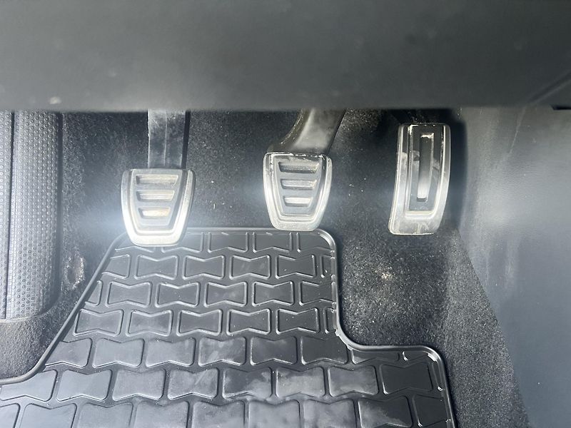 Volkswagen Polo Cross 1.0MPi 55kw TEMPOMAT ALU - fotka 16 z 49