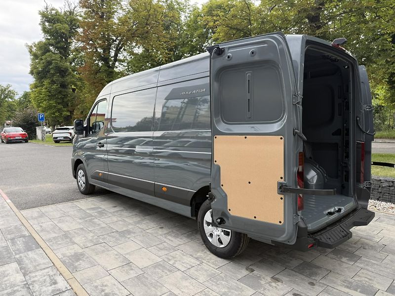 Nissan Interstar (2026) COMFORT L3H2, 270 dveře - fotka 9 z 14