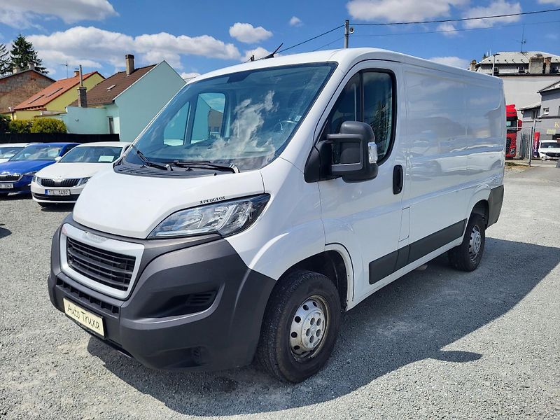Peugeot Boxer FURGON L1H1 2.2 BlueHDi 120k - fotka 1 z 42