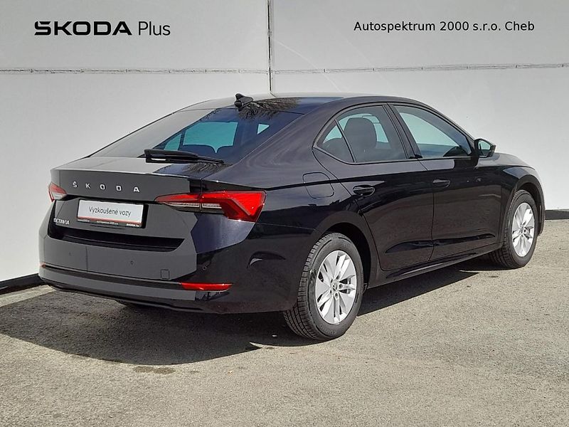 Škoda Octavia Ambition Klima paket 1.5 TSI 1 - fotka 10 z 28