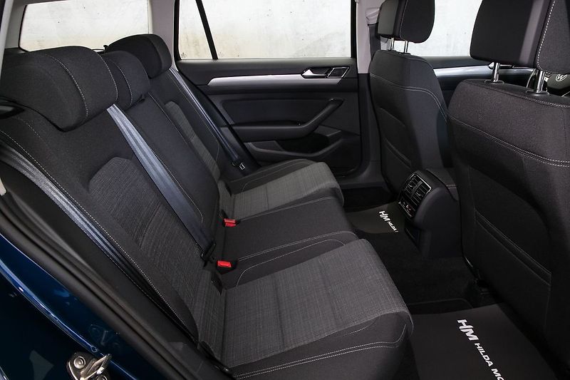 Volkswagen Passat 2.0TDI 110kW DSG Tažné Kamera - fotka 12 z 30
