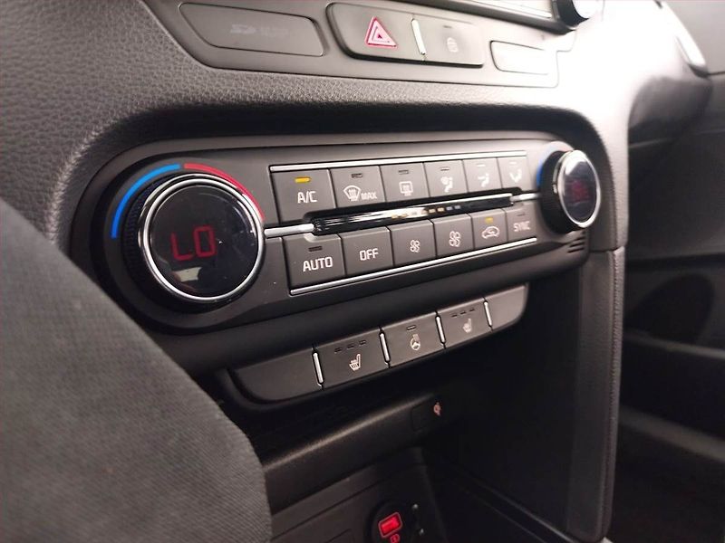 Kia Ceed (2018) 1.6 CRDi, ČR,1.maj, Serv.kniha - fotka 17 z 23
