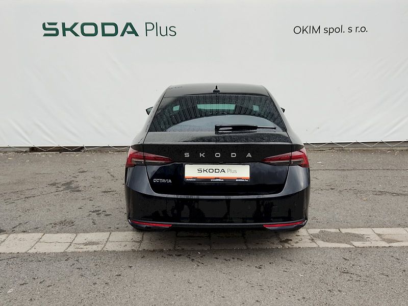 Škoda Octavia (2025) Top Selection  1,5 Tsi 110 Kw - fotka 35 z 38
