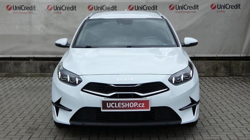 Kia Ceed 1.6 CRDi Comfort SW - fotka 2 z 22