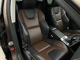 Volvo XC60 D5 AWD SUMMUM AUT CZ - náhled 17
