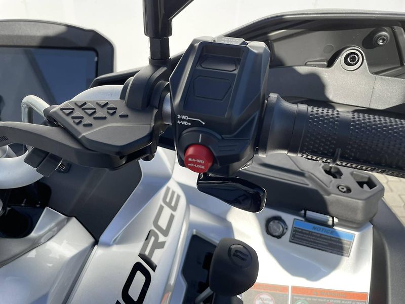 CFMOTO (2026) Gladiator X1000 G3 Premium E5+ - fotka 14 z 14