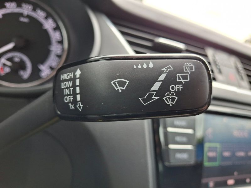 Škoda Octavia (2019) Ambition Plus 1,5TSi 110kW - fotka 29 z 33