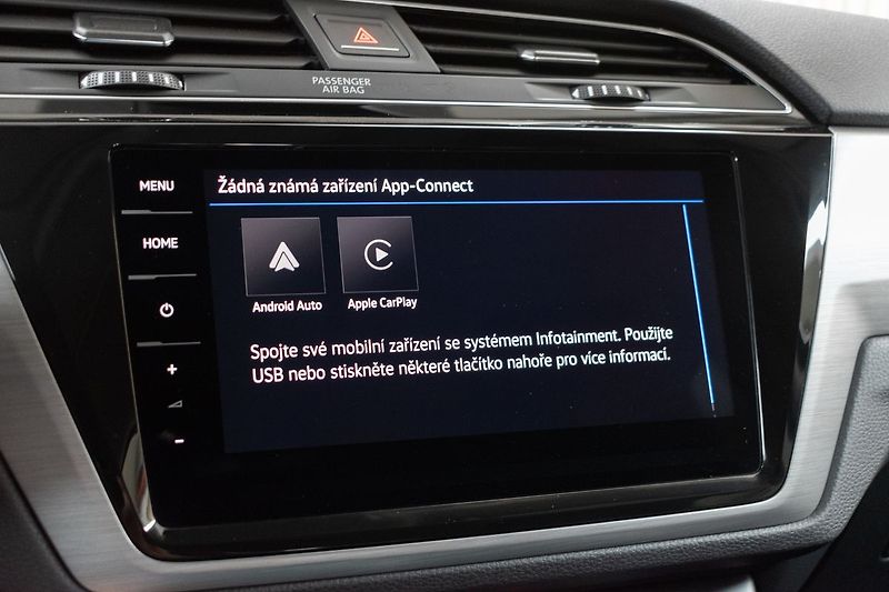 Volkswagen Touran 2.0TDI DSG*TAŽNÉ*7.MÍST*ČR 1.M - fotka 33 z 48