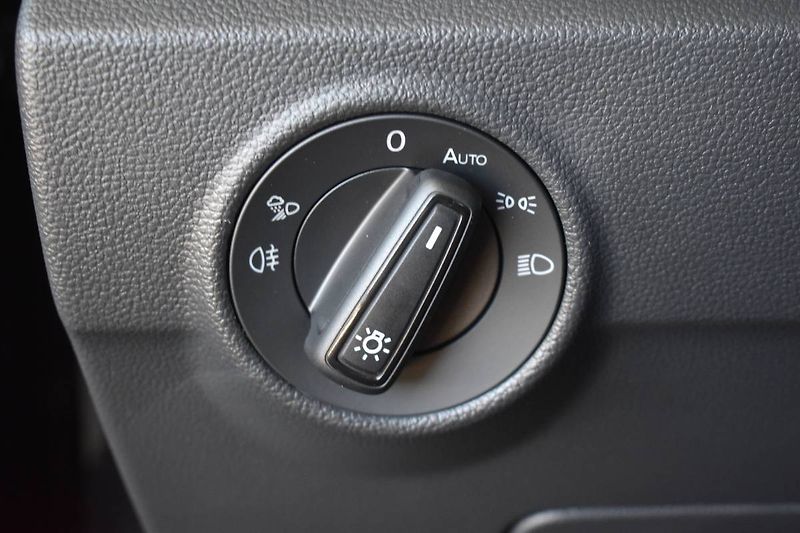 Volkswagen T-Roc (2025) 1.5TSI 110kW Záruka,Manuál - fotka 11 z 23
