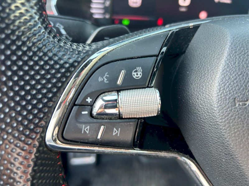 Škoda Octavia (2023) COM RS TD 147/2.0 A7A - fotka 30 z 33