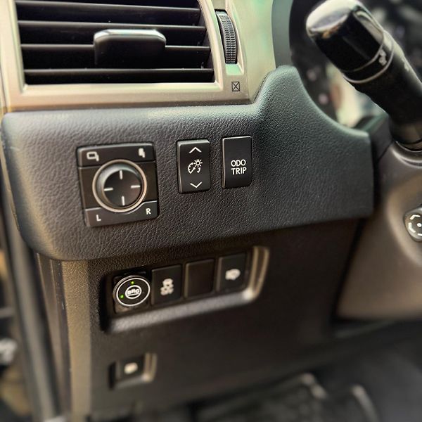 Lexus GX 460 (2016) - fotka 20 z 31