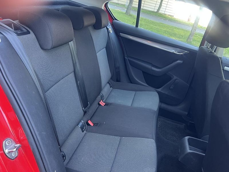 Škoda Octavia (2016)  Liftback 1.6TDi, ČR - fotka 10 z 10