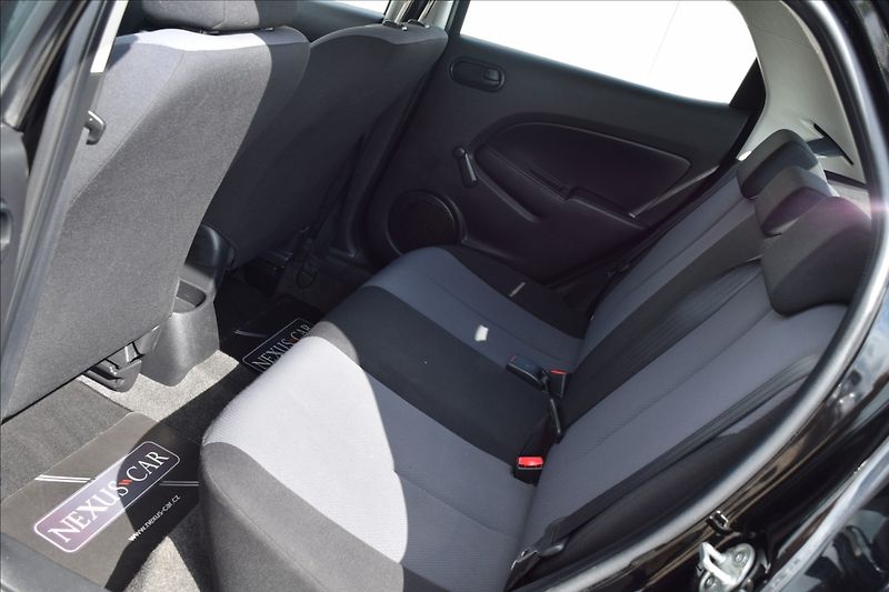 Mazda 2 1,4 i 55KW KLIMA - fotka 15 z 35