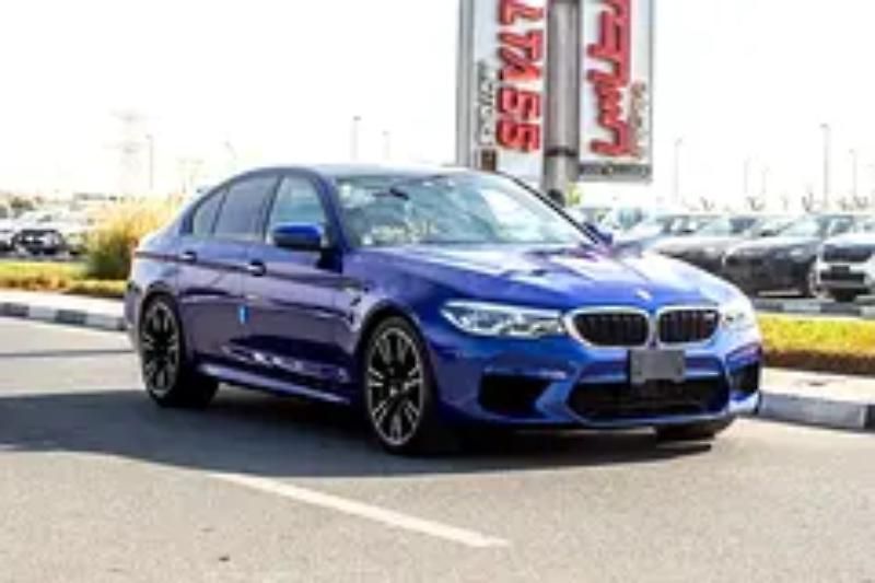 BMW M5 (2018) Sportovní sedan V8 - fotka 5 z 14