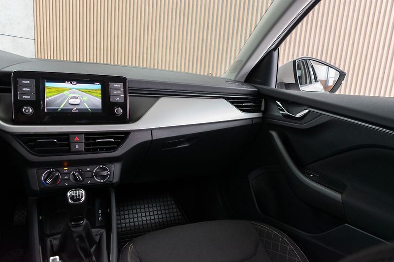 Škoda Scala 1.6 TDI 85kW AMBITION*DPH*ČR 1 - fotka 9 z 37