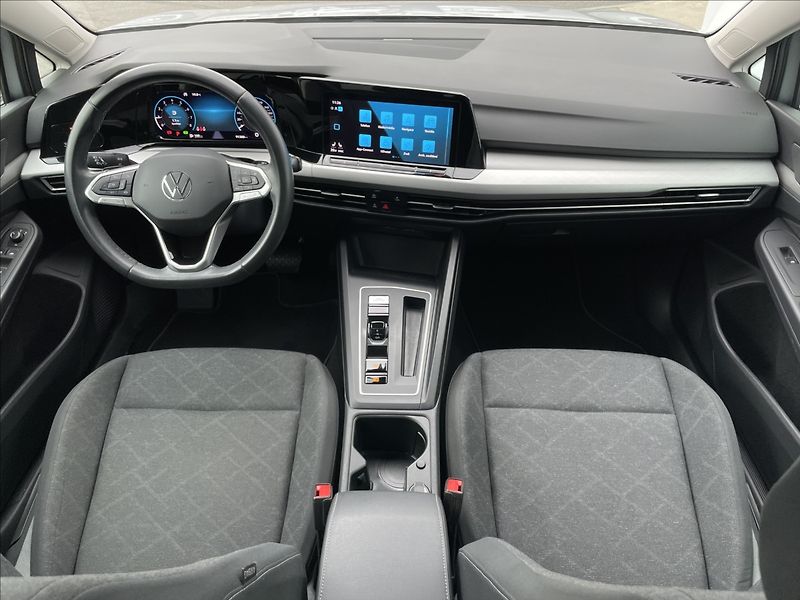 Volkswagen Golf Variant 1,5 eTSI DSG Life KESSY+Kamera - fotka 6 z 23