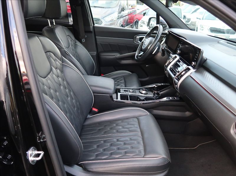 Kia Sorento 1,6 T-GDi195kW,PHEV,NovéČR,DPH - fotka 14 z 38