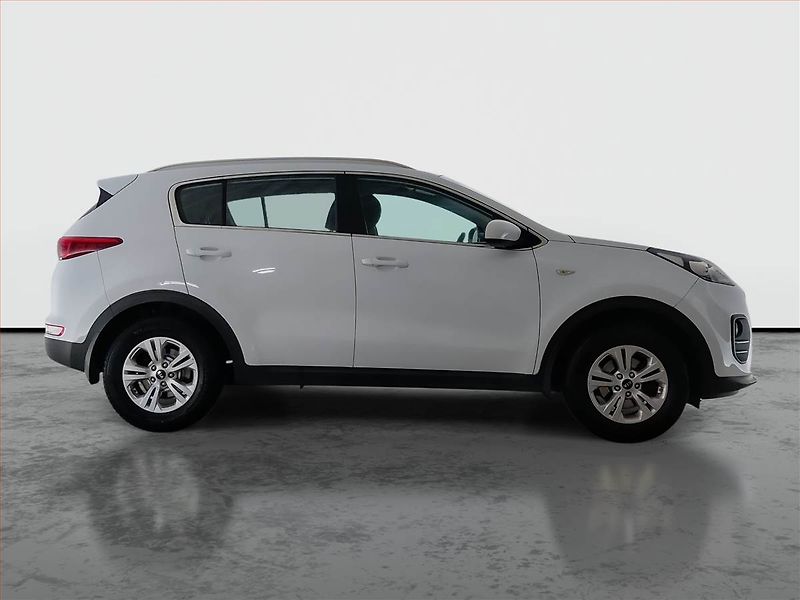 Kia Sportage (2016) 1.6 GDI, Serv.kniha, Xenony - fotka 6 z 17