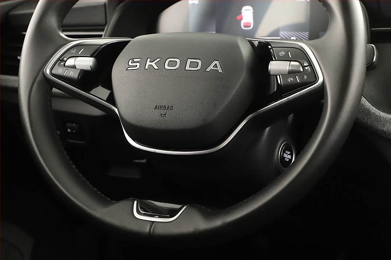 Škoda Kamiq (2025) Selection 1.0 TSI - fotka 8 z 16