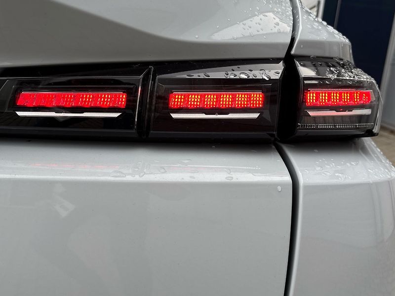 Peugeot 308 (2025) SW STYLE Hybrid e-DCS6 - fotka 23 z 43