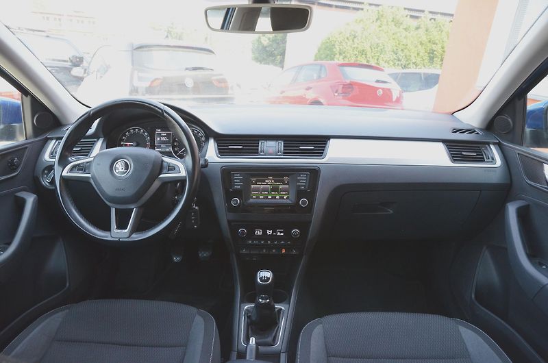 Škoda Rapid (2015) 1.4 TDi 66kW AMB / AUT. KLIMA - fotka 15 z 29