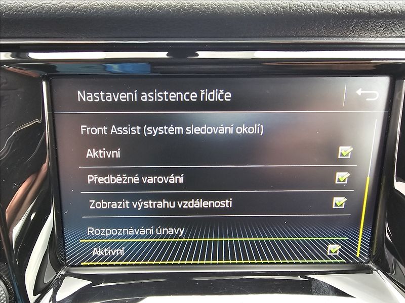 Škoda Fabia III 1,0TSi 81KW Drive - fotka 22 z 44