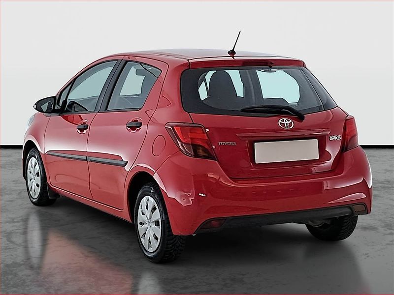 Toyota Yaris (2014) 1.0 VVT-i, Serv.kniha - fotka 4 z 15