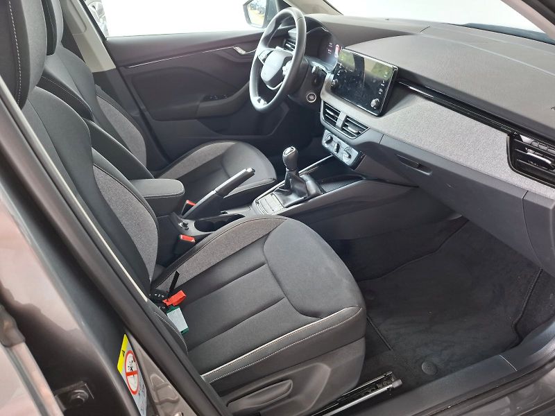 Škoda Kamiq (2025) SELECTION TSI 85/1.0 M6F - fotka 11 z 29