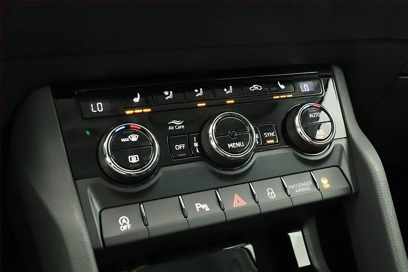 Škoda Karoq (2024) Style 2.0 TDI - fotka 13 z 15