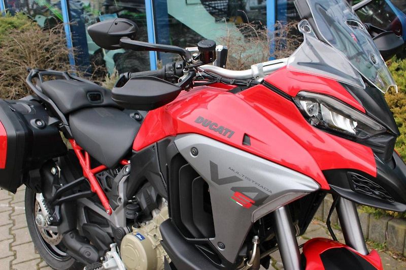 Ducati Multistrada V4 S (2025) RADAR TOURING 2025 DEMO - fotka 2 z 10