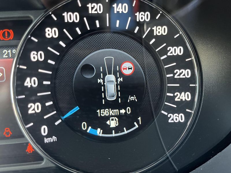 Ford S-MAX (2021) 2.0EcoTAŽNÉ*LIFT*2KAMERA*SPORT - fotka 29 z 42