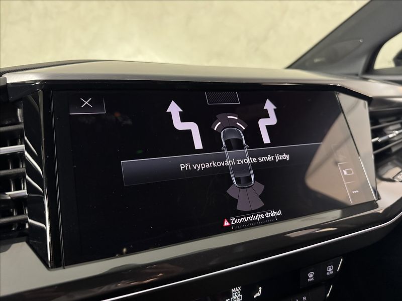 Audi Q4 e-tron Sportback S-Line LED Kamera - fotka 43 z 49