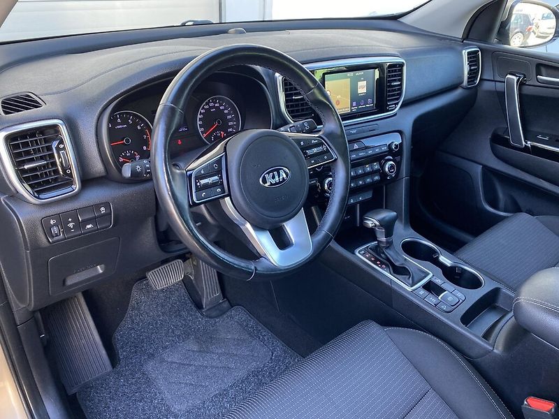 Kia Sportage 1,6 T-GDi 130 kW 4x4 DCT - fotka 7 z 26