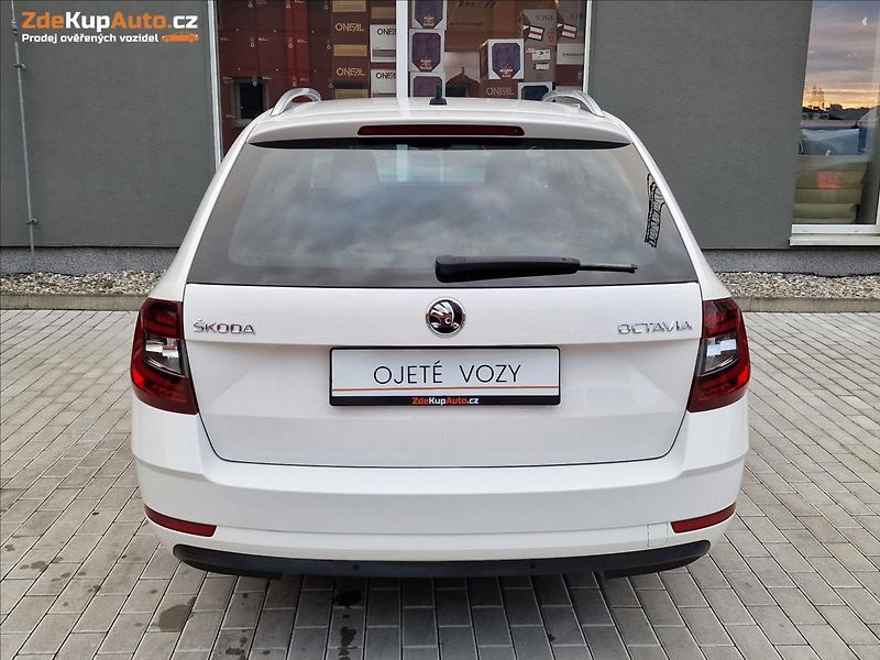 Škoda Octavia 2.0TDI 110kW DSG L&k, ČR, 1.Ma - fotka 9 z 50