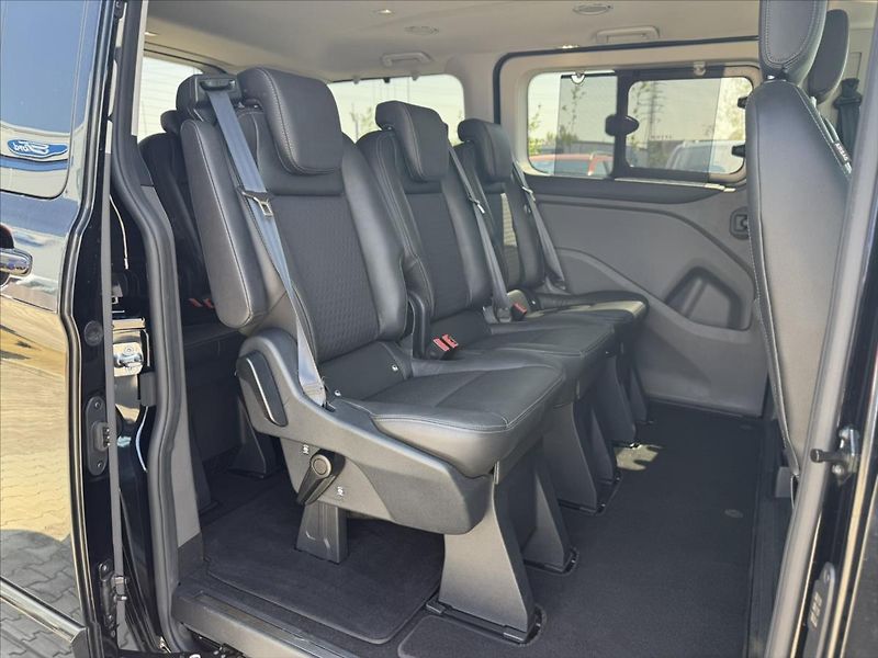 Ford Tourneo Custom 2,0 136kW Sport L1 Webasto - fotka 14 z 29