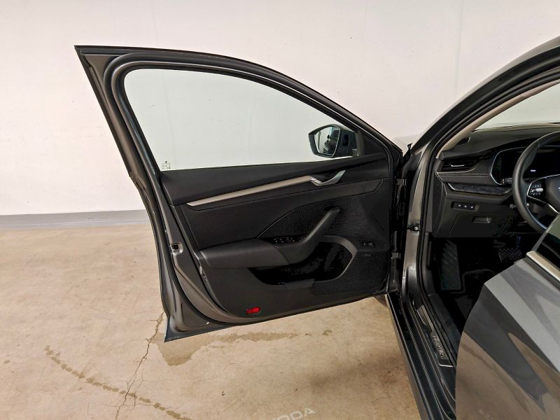 Škoda Octavia (2025) 1.5 TSI 110 kW DSG Exclusive S - fotka 21 z 32