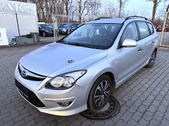 Hyundai i30 1.6 CRDi 66 kW servisní knížka - fotografie inzerátu