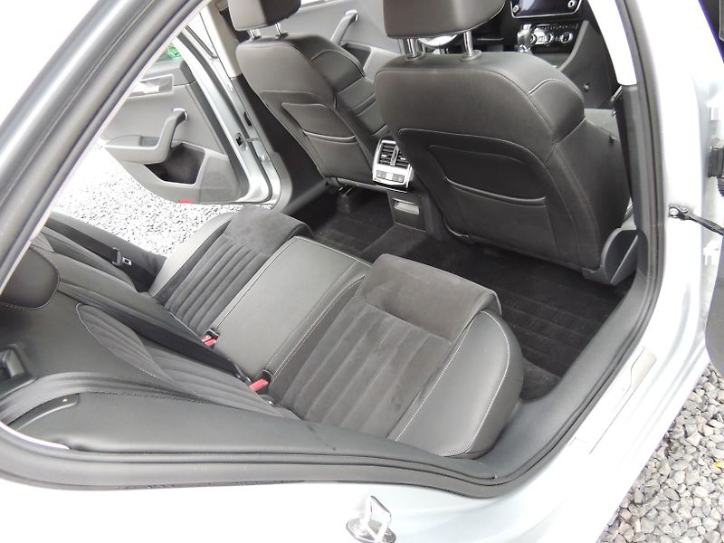 Škoda Superb (2020) 2.0TDi,110kw,Style,webasto,ČR - fotka 12 z 39