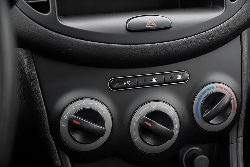Hyundai i10 1.1 - fotka 16 z 25