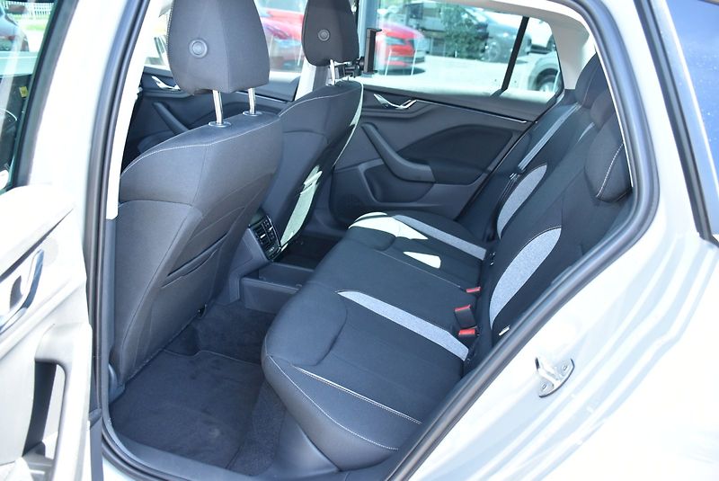 Škoda Scala (2025) Selection 1.0 TSI 85kW - fotka 19 z 25