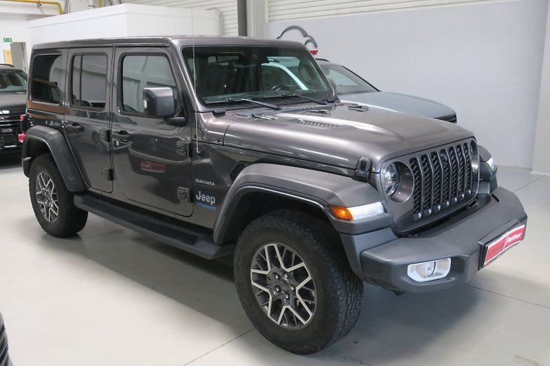Jeep Wrangler (2022) 2.0 4xe PHEV Unlimited Sahara - fotka 5 z 50